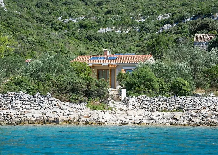 House Divna Semesterbostad